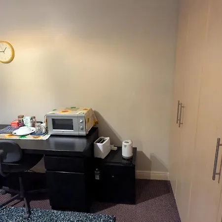 Cosy Double Private Near Dublin Airport